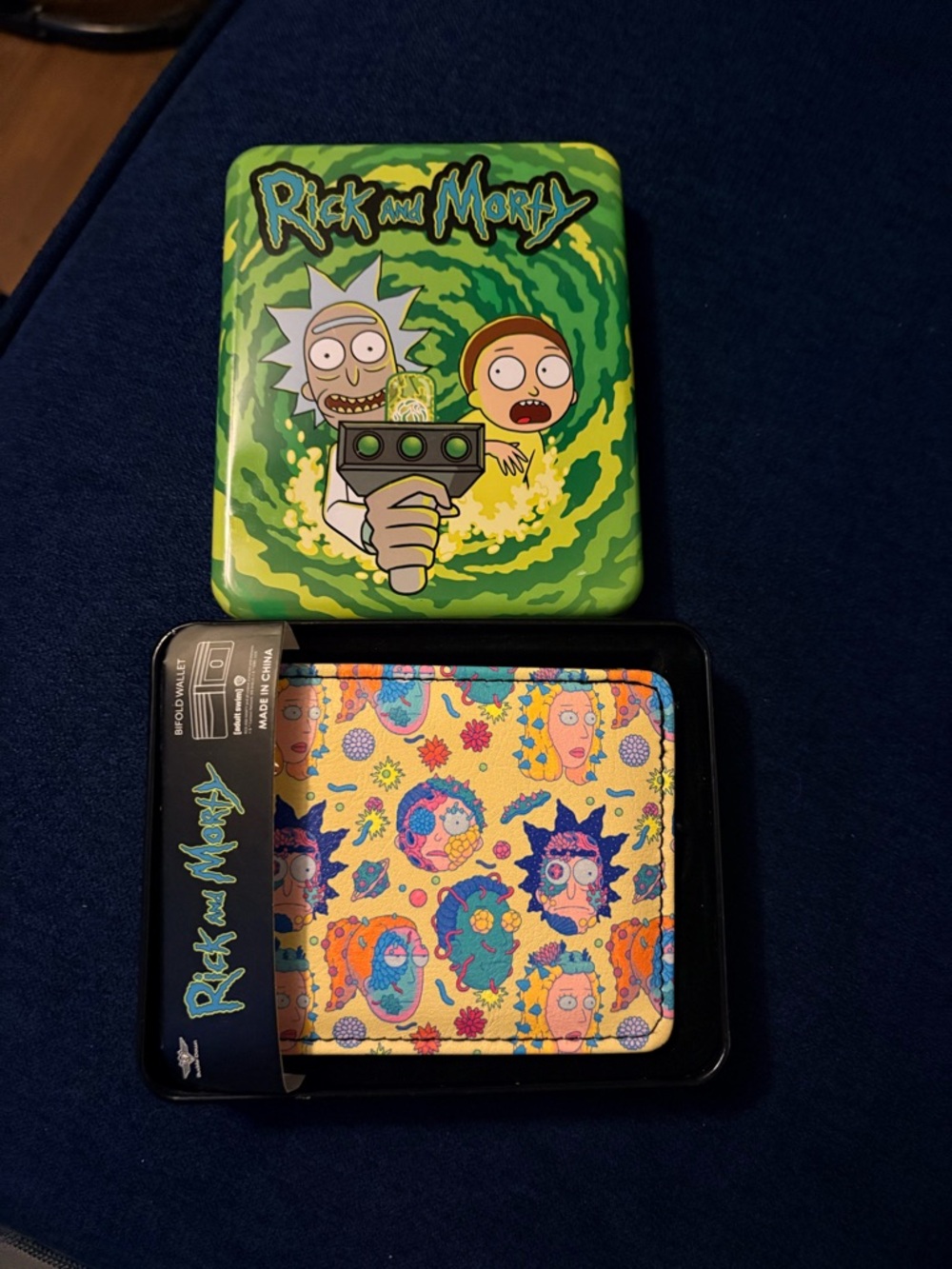Rick & Morty All Over Faces Wallet Metal Tin Box Buckle Down Bi-Fold.